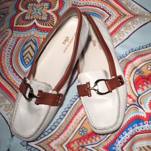 “Anne Klein” Iflex Loafers!